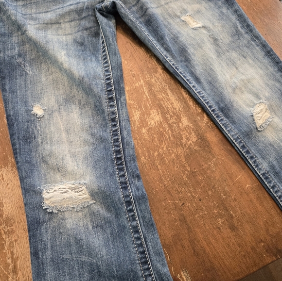 Miss Me Jeans - Picture 8 of 13